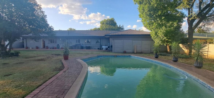 3 Bedroom Property for Sale in Bayswater Free State